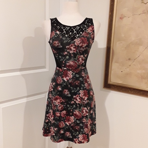 Xhilaration Floral Lace Rose Print Fit and Flare Dress - Picture 6 of 6